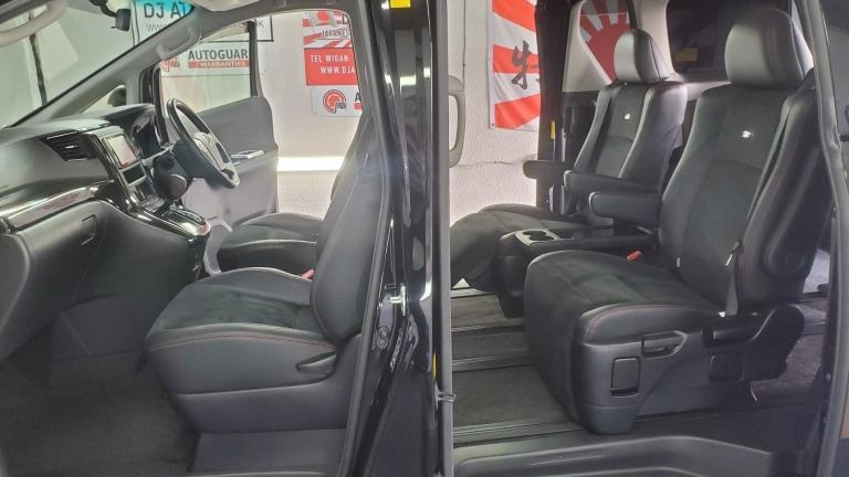 reserved deposit recieved!!!!!Toyota alphard 2.4 GS auto black 7 seater japanese
