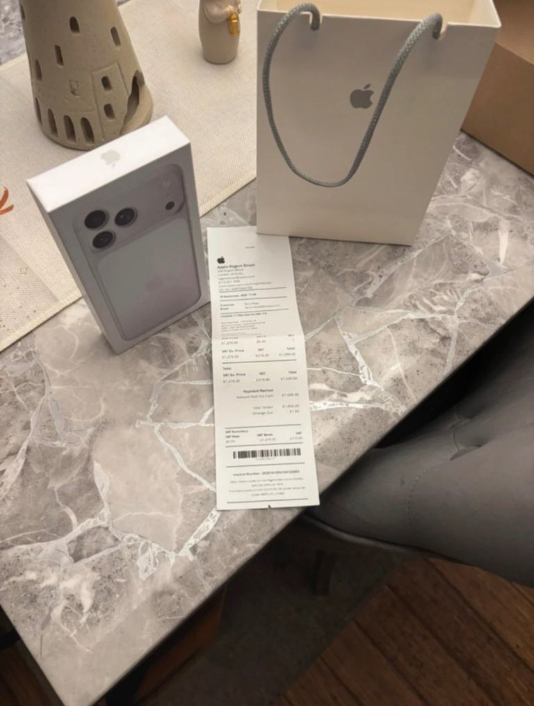 17 pro max silver 1TB- sealed 