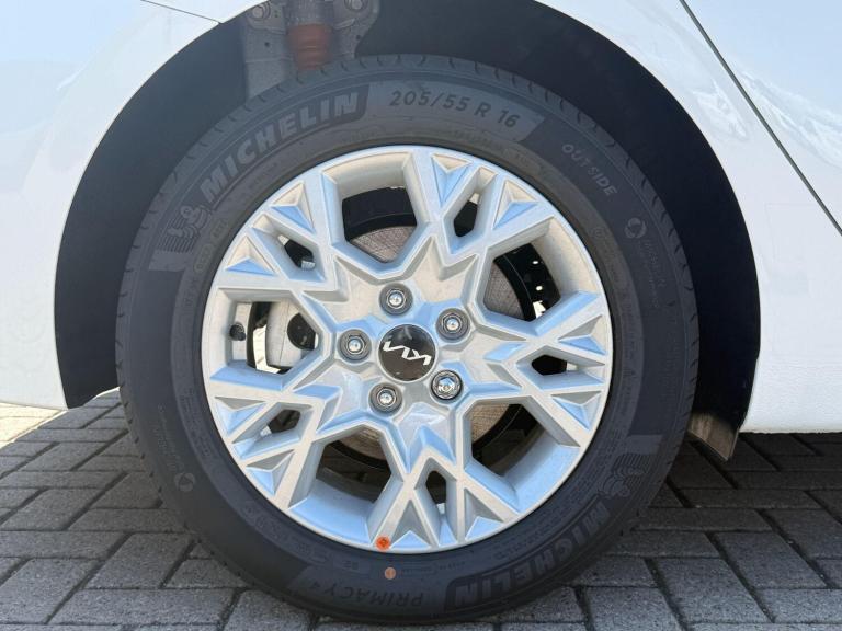 2025 Kia Ceed 1.5T GDi ISG 138 2 5dr ESTATE PETROL Manual