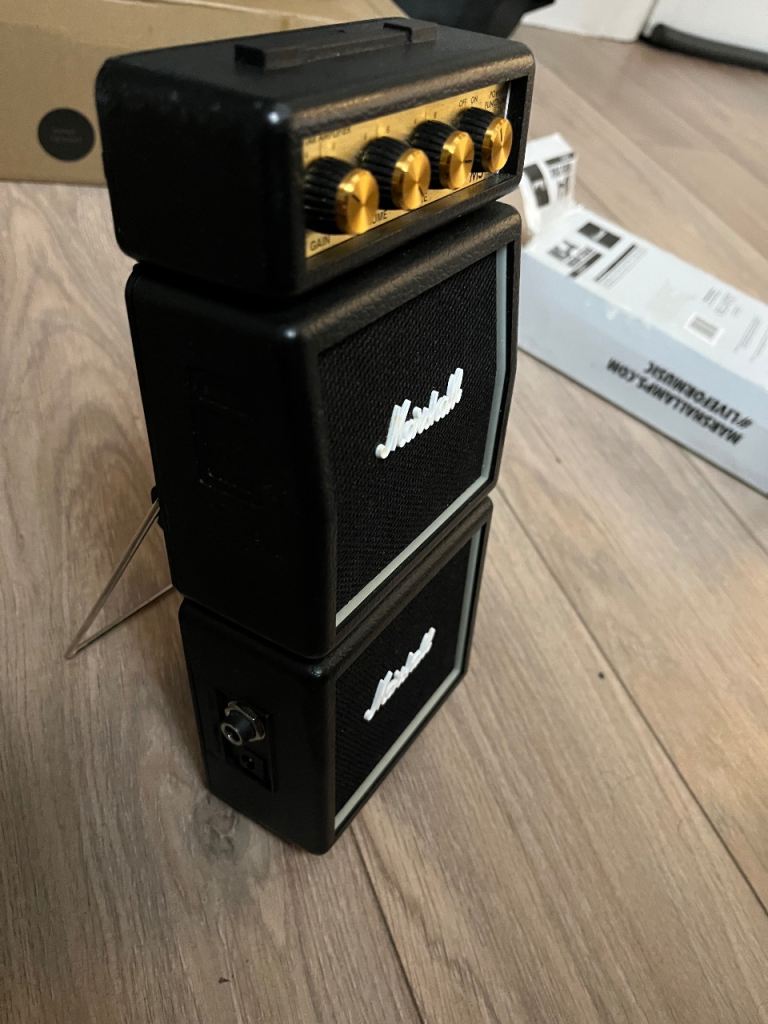 Marshall mini amp MS4 combo