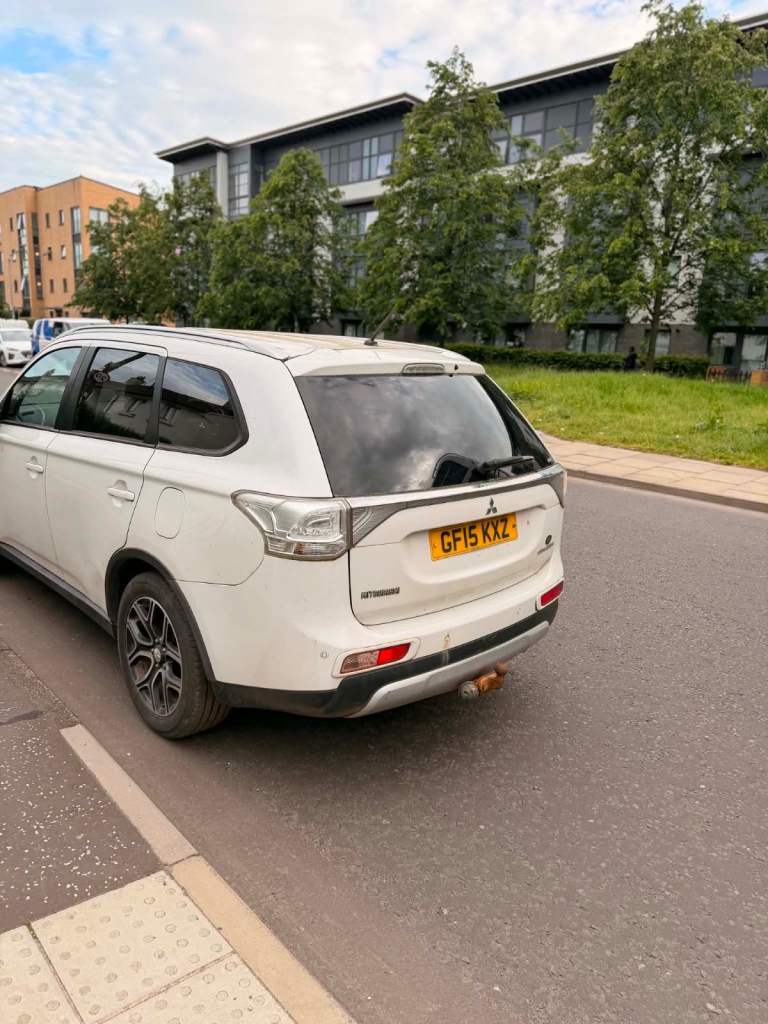 Mitsubishi, OUTLANDER, Estate, 2015, Manual, 2268 (cc), 5 doors