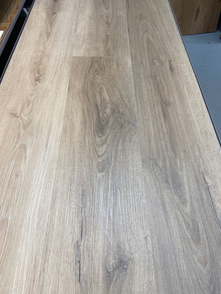 Vinyl click flooring