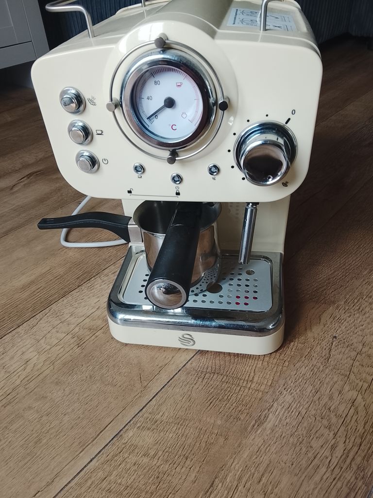 Swan, Retro coffee maker