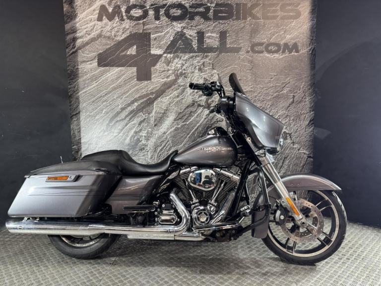 HARLEY DAVIDSON STREET GLIDE SPECIAL 1690 2015
