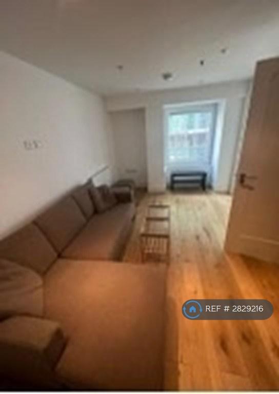 1 bedroom flat in Green Dragon House, Croydon, CR0 (1 bed) (#2829216)