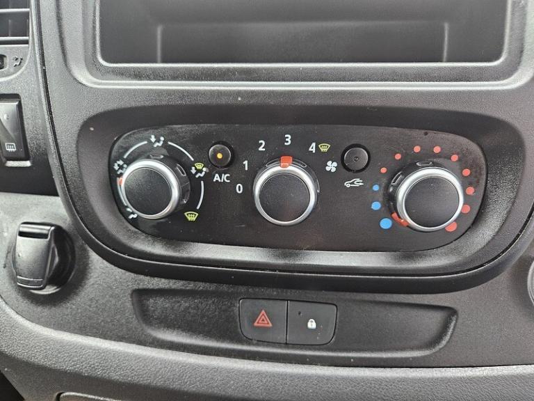 2021 Renault Trafic dCi ENERGY 30 Business L2 H1 Euro 6 120ps AC 2021 Panel Van Diesel Manual