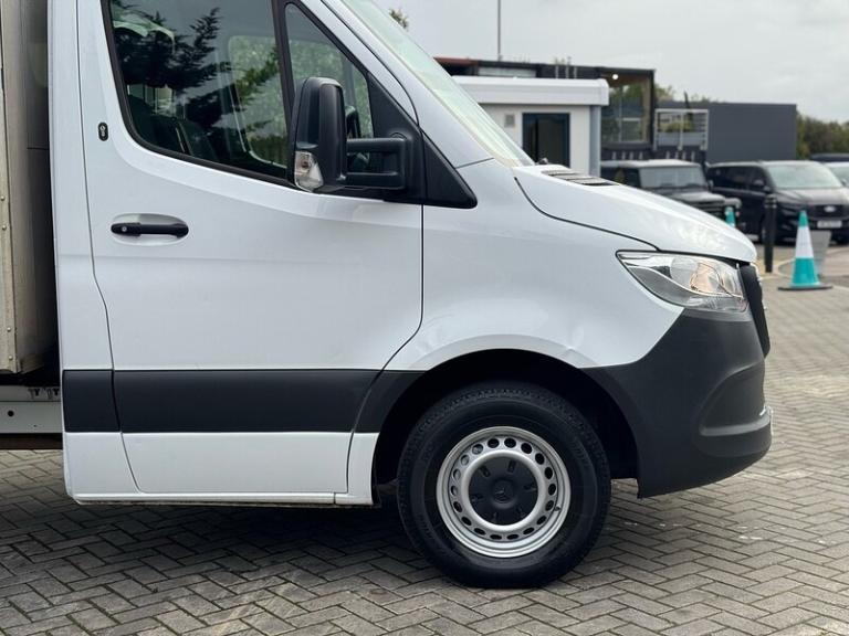 2022 Mercedes-Benz Sprinter 3.5t Progressive Chassis Cab CHASSIS CAB DIESEL Manual