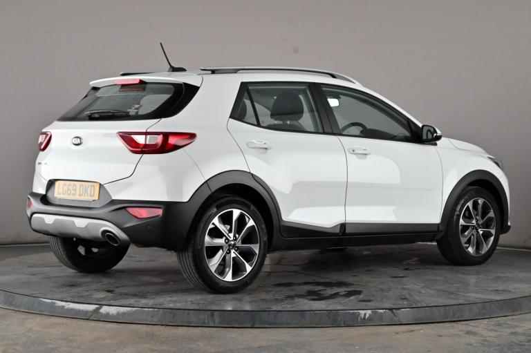  Kia Stonic 1.4 2 Suv 5dr Petrol Manual Euro 6 s/s 98 Bhp Petrol