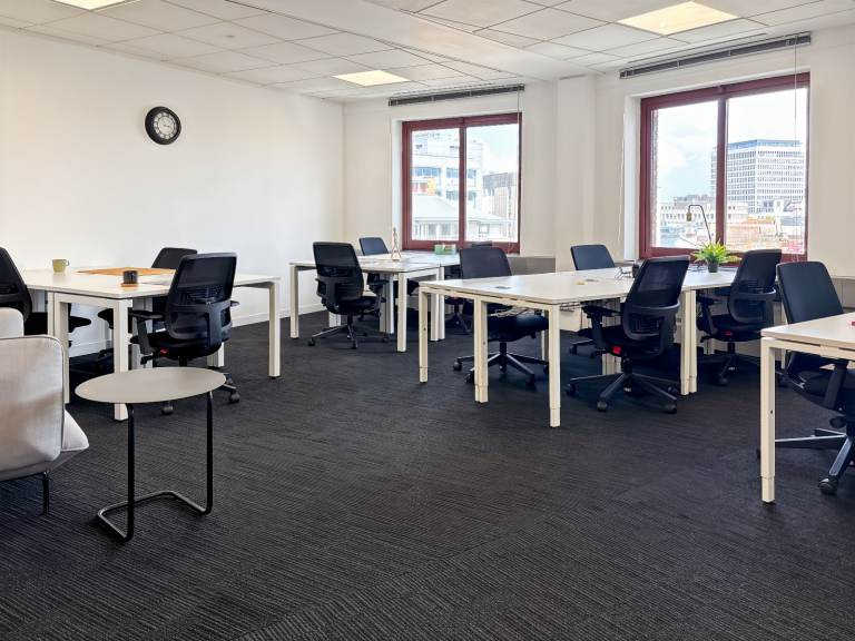Bristol - BS1 4DJ, Open plan 2690 sqft serviced office to rent at Broad Quay House