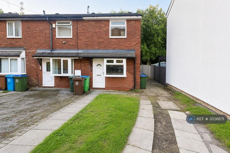 2 bedroom house in Mutual St, Heywood, OL10 (2 bed) (#3036871)