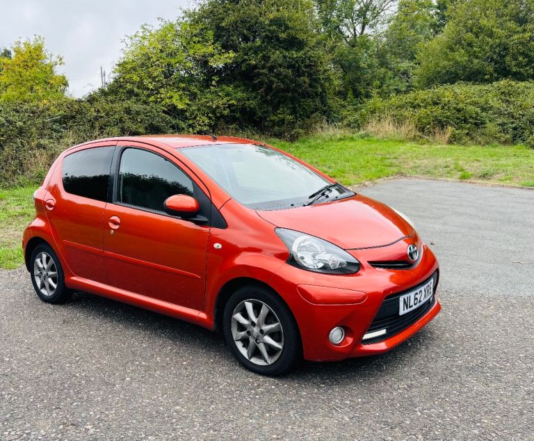 Toyota, AYGO, Hatchback, 2012, Manual, 998 (cc), 5 doors