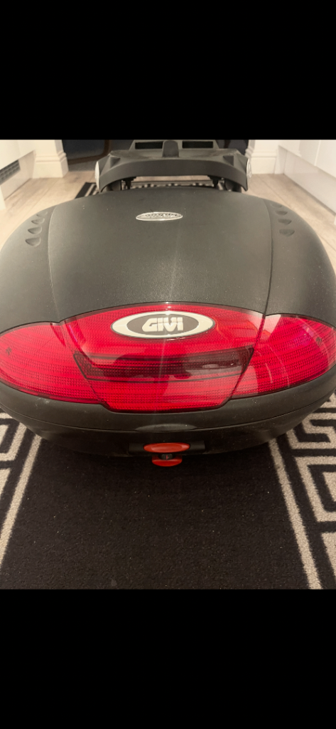 Givi top box