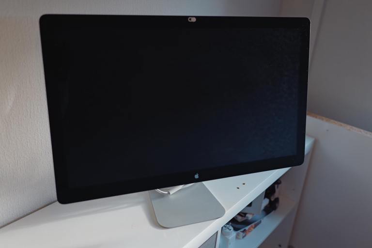 27-inch Apple Thunderbolt Display Monitor