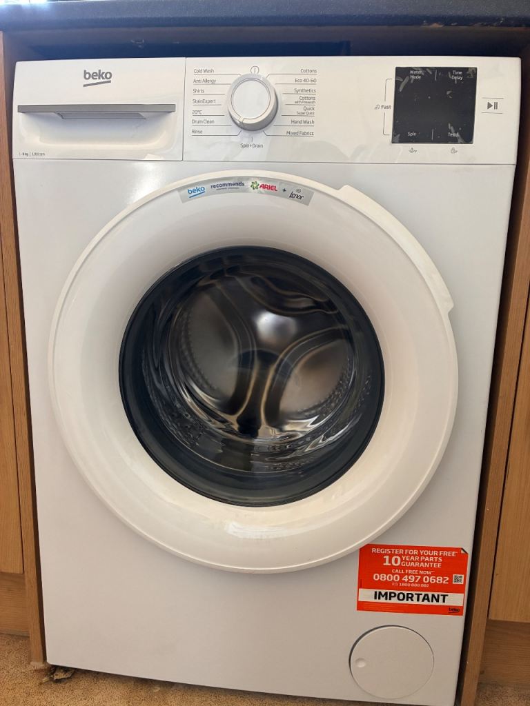 Nearly new Beko washing machine
