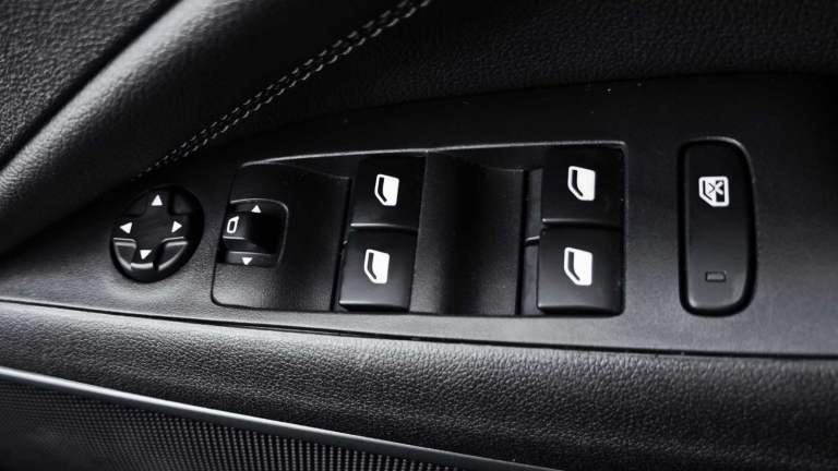 2021 Vauxhall Crossland 1.2 Elite Nav 5dr SUV