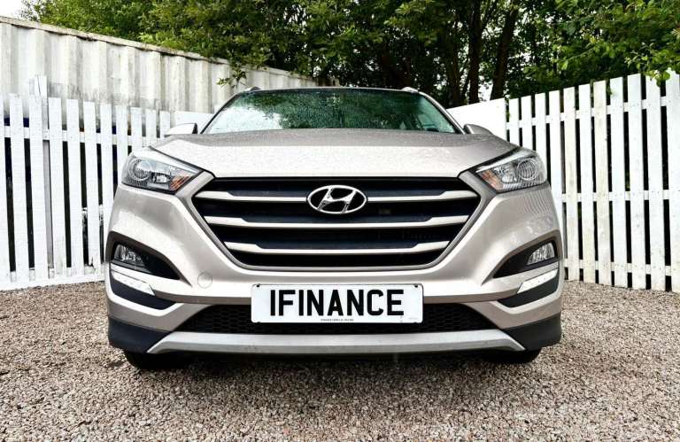 CAN'T GET CREDIT? CALL US! Hyundai Tucson 1.7 CRDi Blue Drive SE Nav - £199 DEPOSIT, £66 PER WEEK
