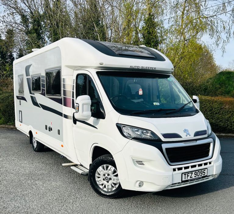 Auto-Sleeper Broadway FB