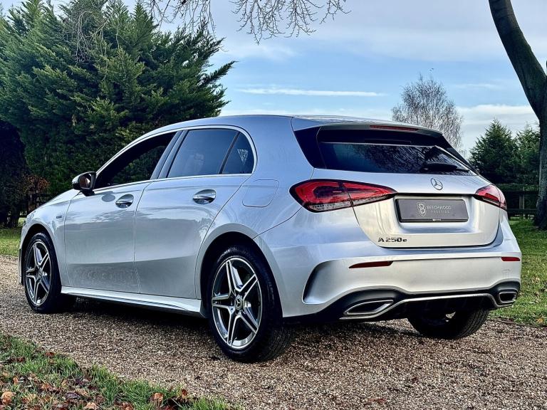 MERCEDES-BENZ A CLASS 1.3 A250e 15.6kWh AMG Line 2020