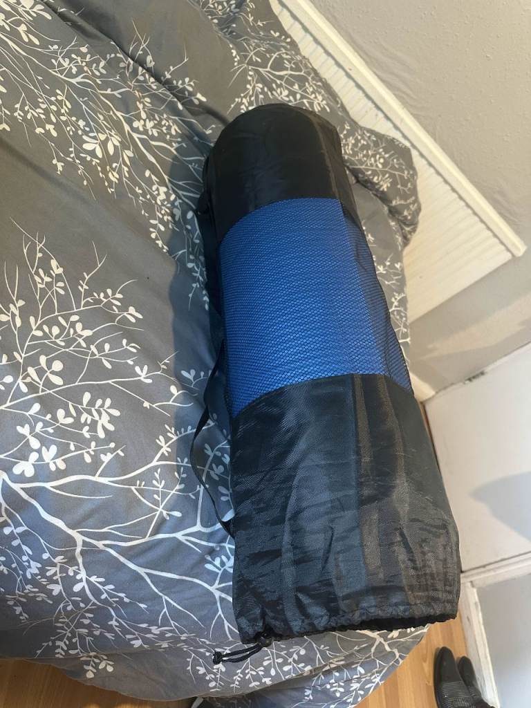 Yoga Mat with Carry Bag - New - £5