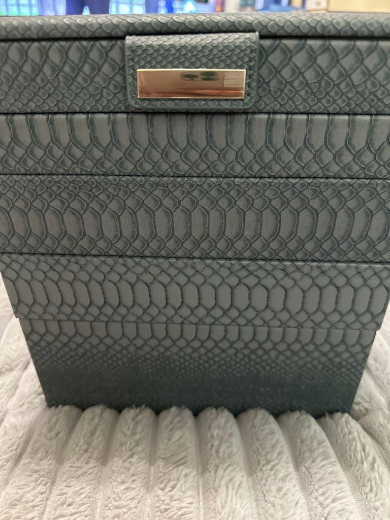 5 piece layer up jewellery box 