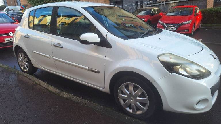 RENAULT CLIO 1149CC 2011 75K £1195