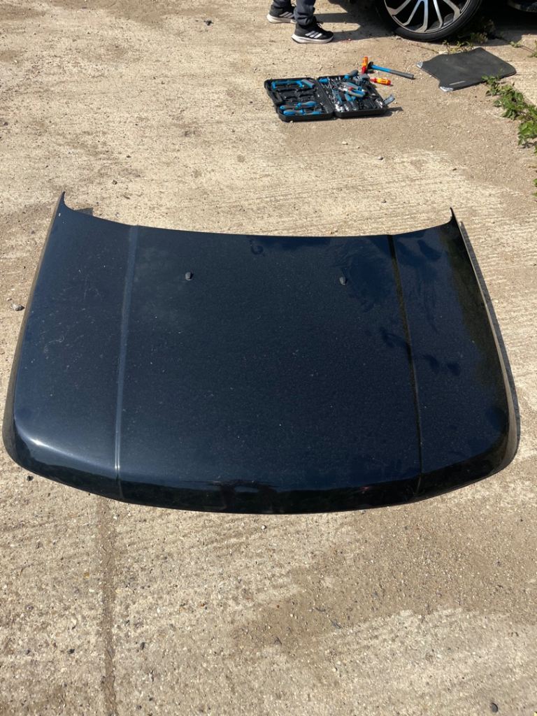 Range Rover sport bonnet