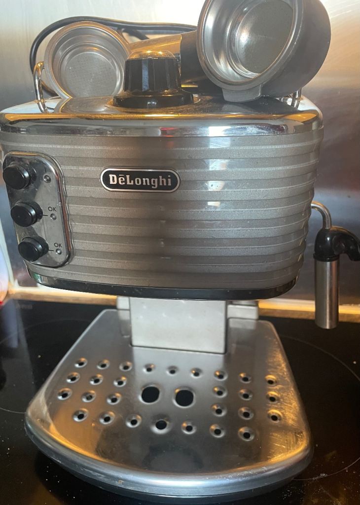 Delonghi coffee machine