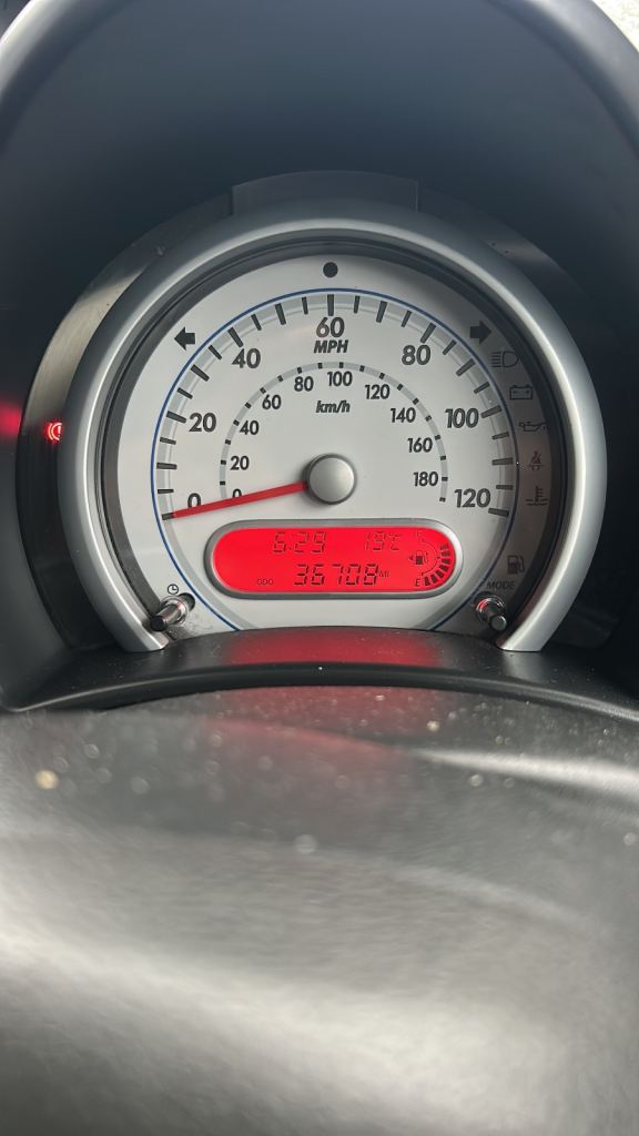 Suzuki, SPLASH, Hatchback, 2013, Manual, 996 (cc), 5 doors