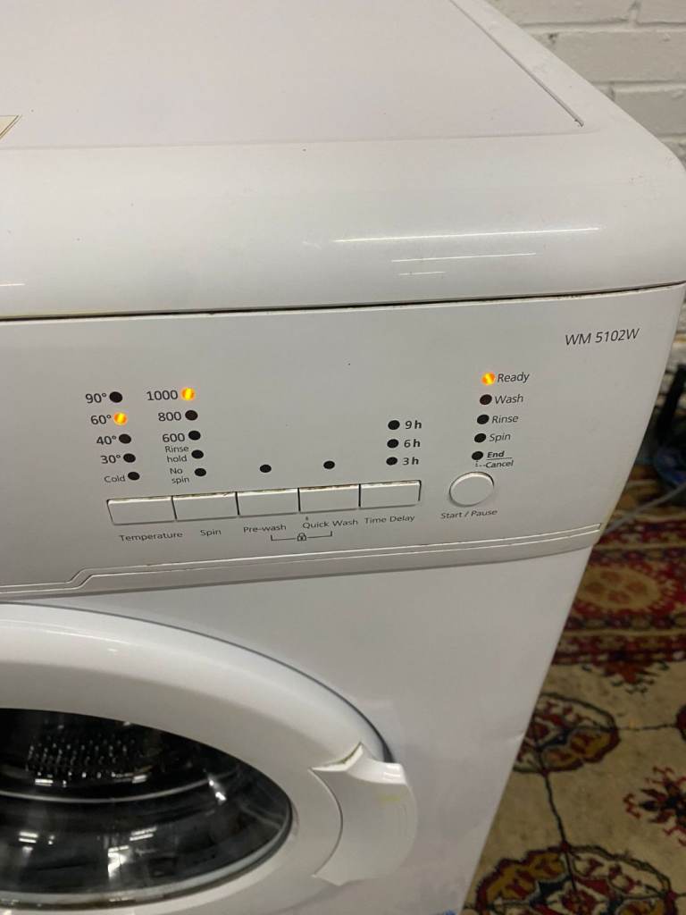 FREE DELIVERY Beautiful Beko 5kg SlimLine Washing Machine