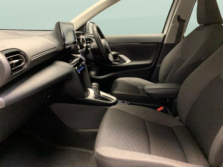 2024 Toyota Yaris Cross 1.5 VVT-h Icon SUV 5dr Petrol Hybrid E-CVT Euro 6 (s/s) (116 ps) - LANE T...