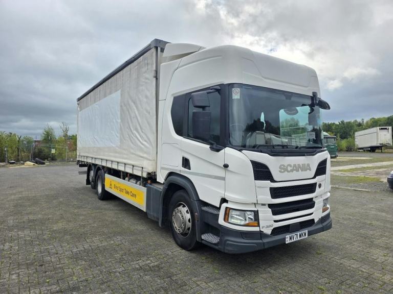 2021 (71) Scania P320 sleepercab, 6X2 with 29ft curtainsider body