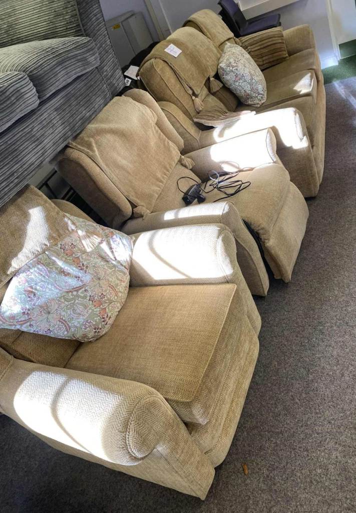 image for Suite in beige/light gold.   Variety of items available, please check our other adverts.