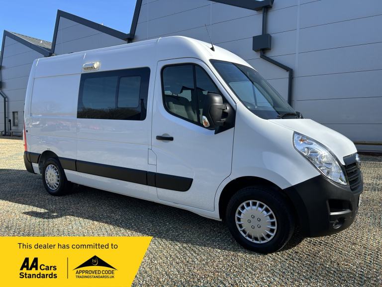 2019 VAUXHALL MOVANO 2.3 CDTi 3500 WELFARE CREW VAN MWB L2 62,000 MILES