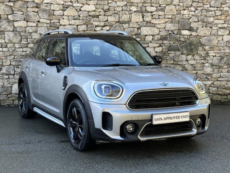 MINI COUNTRYMAN 1.5 Cooper Classic Premium 5dr Auto