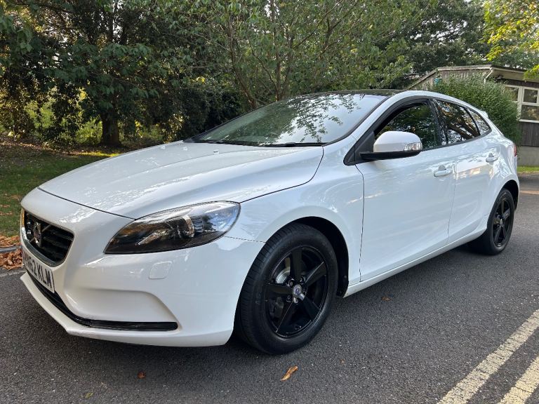 Volvo, V40, 1.6 PETROL, 2012, Manual, 1596 (cc), 5 doors