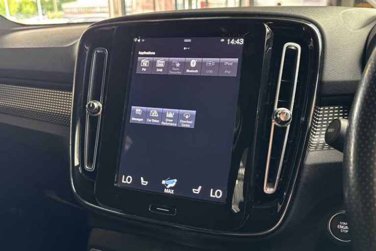 2021 Volvo XC40 1.5 T5 Recharge PHEV R DESIGN Pro 5dr Auto ESTATE PETROL/ELECTRIC Automatic