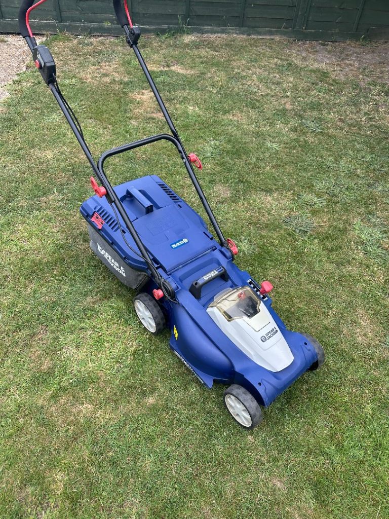 Spear & Jackson / Edge Mow Battery lawnmower 