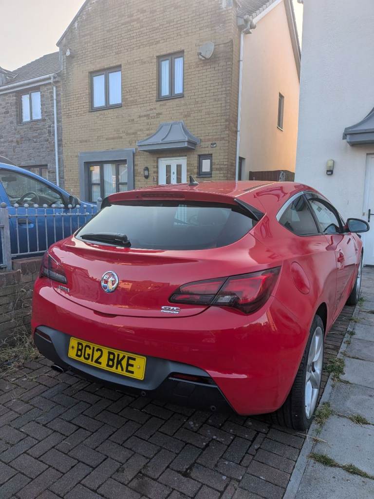 Vauxhall, ASTRA GTC SRI, Hatchback, 2012, Manual, 1956 (cc), 3 doors
