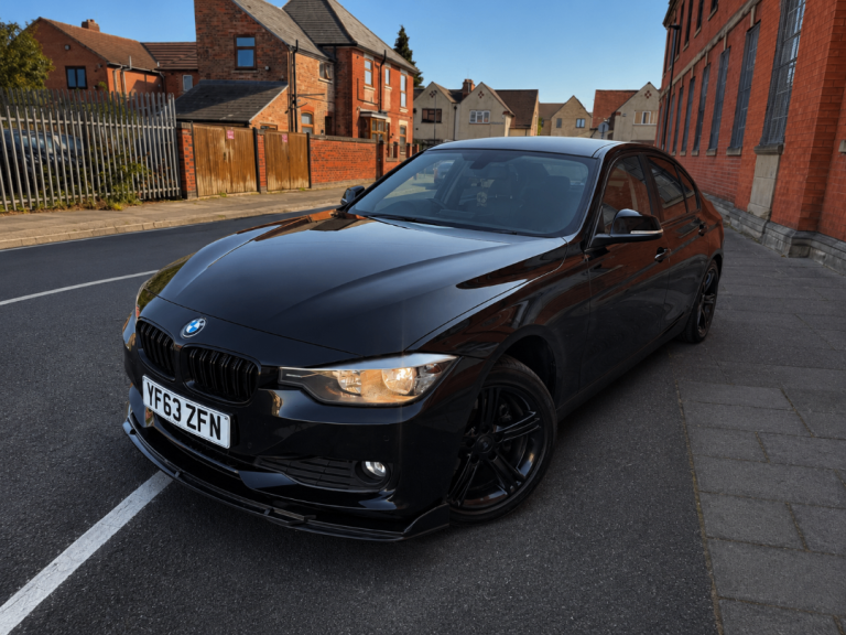 BMW, 3 SERIES, Saloon, 2013, Manual, 1995 (cc), 4 doors