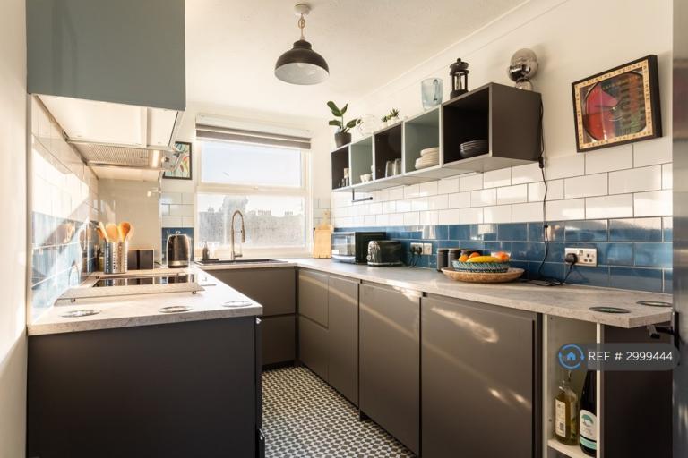 1 bedroom flat in St. Michaels Place, Brighton, BN1 (1 bed) (#2999444)