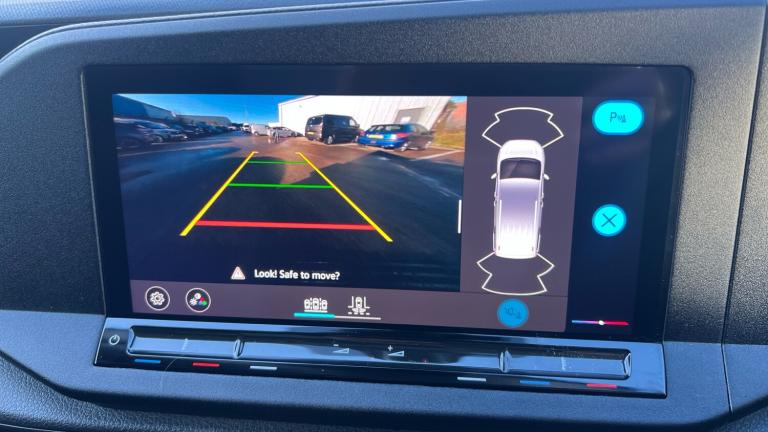 2022 Volkswagen Caddy Maxi Caddy Cargo Maxi C20 Diesel 2.0 TDI 122PS Commerce Pro Van DSG Van Die...