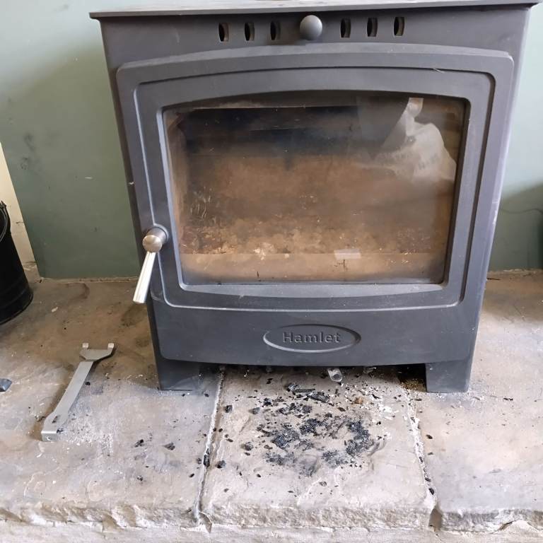 Arada Hamlet Solution 7kw multi fuel stove