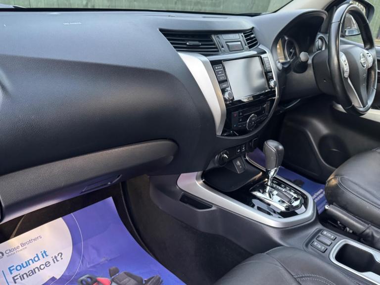  Nissan Navara 2.3 dCi N-Guard Auto 4WD Euro 6 4dr Diesel Automatic