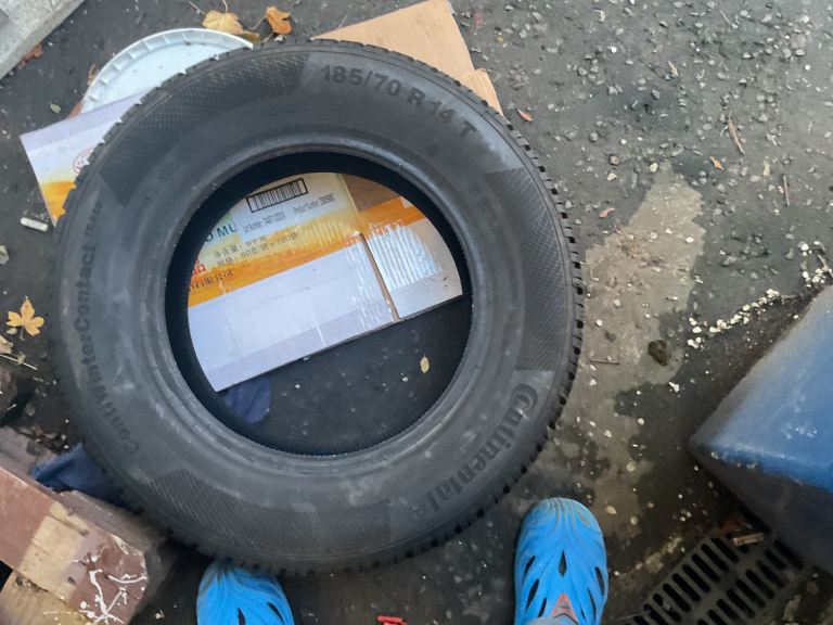 185/70/14  Continental winter tyres set of 4