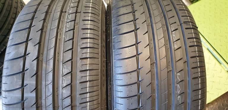 205 40 17   2 x NEW!! tyres Triangle Sport X All Seasons