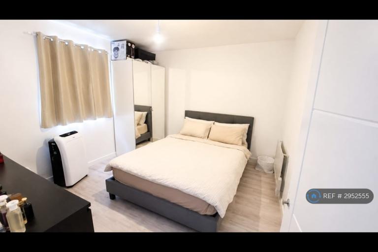 2 bedroom house in Manor Road, Dagenham, RM10 (2 bed) (#2952555)