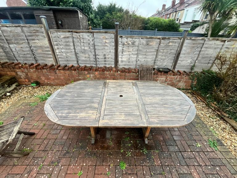 FREE garden table & chairs
