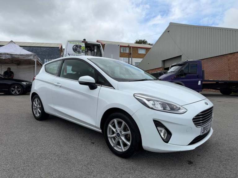 2017 Ford Fiesta 1.1 Ti-VCT Zetec Euro 6 (s/s) 3dr Hatchback Petrol Manual