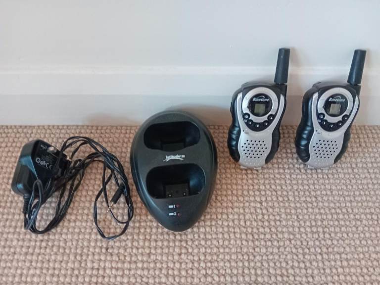 Binatone Latitude 150 Walkie Talkies with Charging Dock – Vey Good Condition
