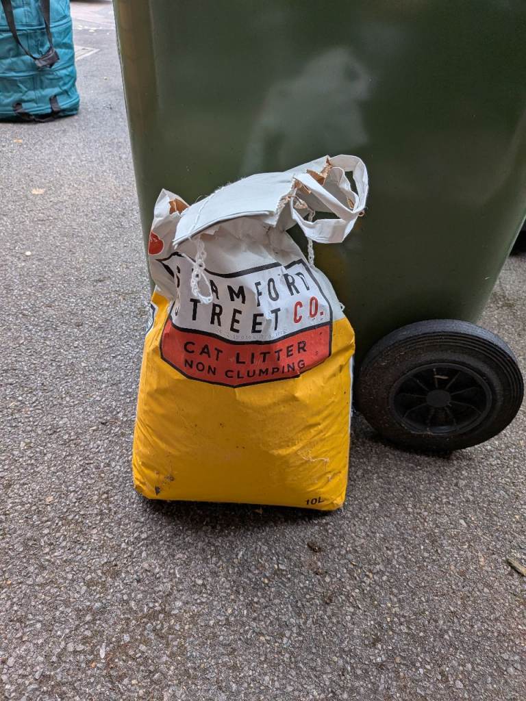 Cat litter for free